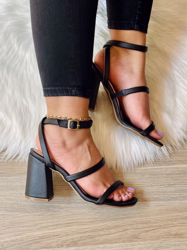 SANDALIAS LUCIANA NEGRO